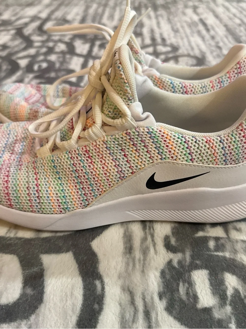 Nike Kids Multicolor Knit Sneakers with White Laces